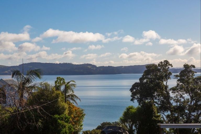 Photo of property in 46 Duncansby Road, Stanmore Bay, Whangaparaoa, 0932