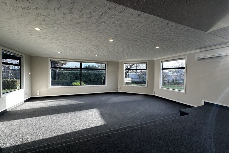 Photo of property in 401 Wairakei Road, Burnside, Christchurch, 8053