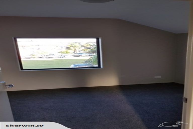 Photo of property in 20 Opito Way, East Tamaki, Auckland, 2013