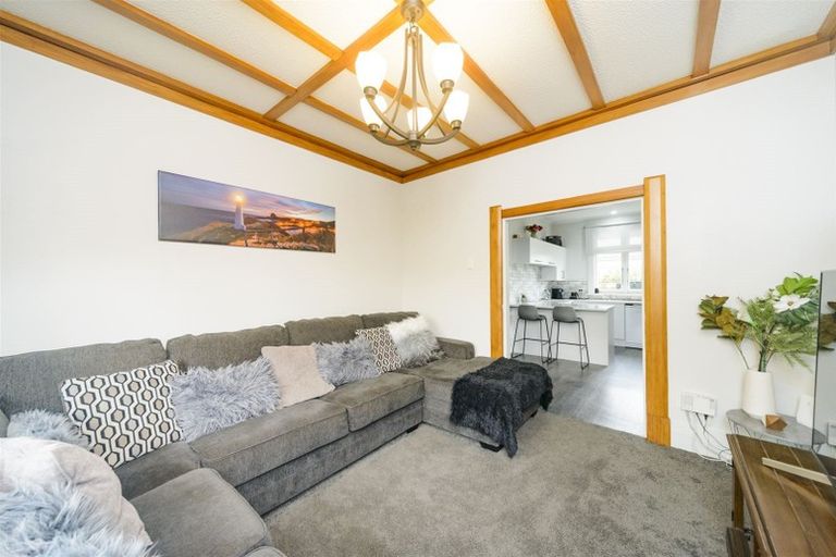 Photo of property in 27 Lyndhurst Street, Takaro, Palmerston North, 4412