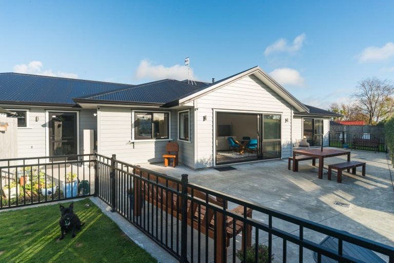 Photo of property in 5 Waimarama Court, Roslyn, Palmerston North, 4414