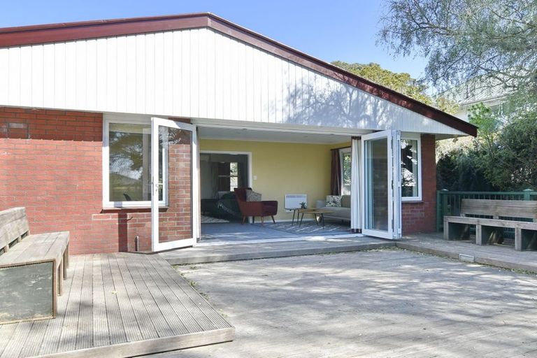 Photo of property in 910 Avonside Drive, Avondale, Christchurch, 8061