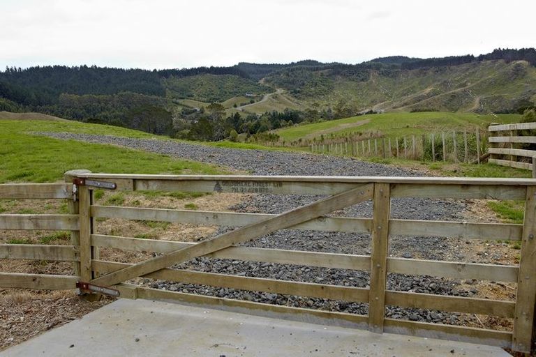 Photo of property in 43 Haul Road, Tahekeroa, Kaukapakapa, 0873