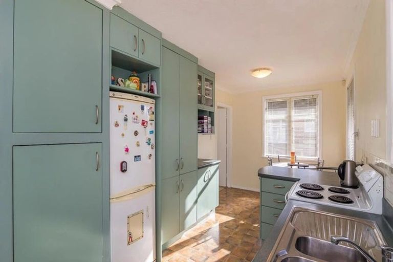 Photo of property in 6 Hildreth Street, Trentham, Upper Hutt, 5018