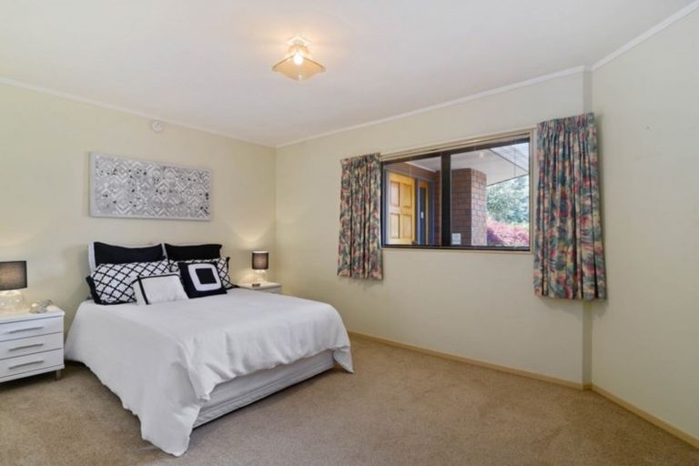 Photo of property in 11 Lynwood Place, Owhata, Rotorua, 3010