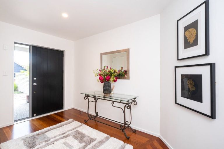 Photo of property in 86 Rochfort Road, Havelock North, 4130