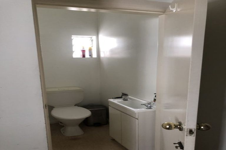 Photo of property in 12 Wilson Street, Newtown, Wellington, 6021