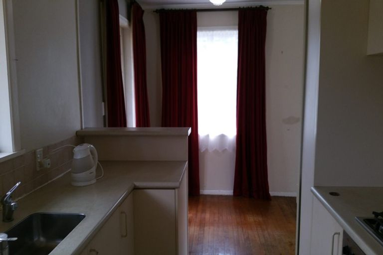 Photo of property in 19a Cutler Street, New Lynn, Auckland, 0600