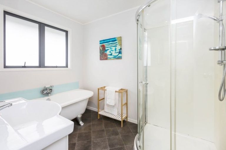 Photo of property in 13 Gemstone Drive, Birchville, Upper Hutt, 5018