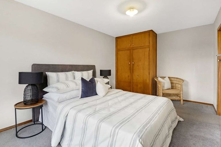 Photo of property in 2/43 Whitmore Street, Edgeware, Christchurch, 8013