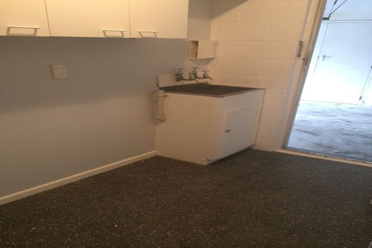 Photo of property in 12 Moorpark Place, Ilam, Christchurch, 8041