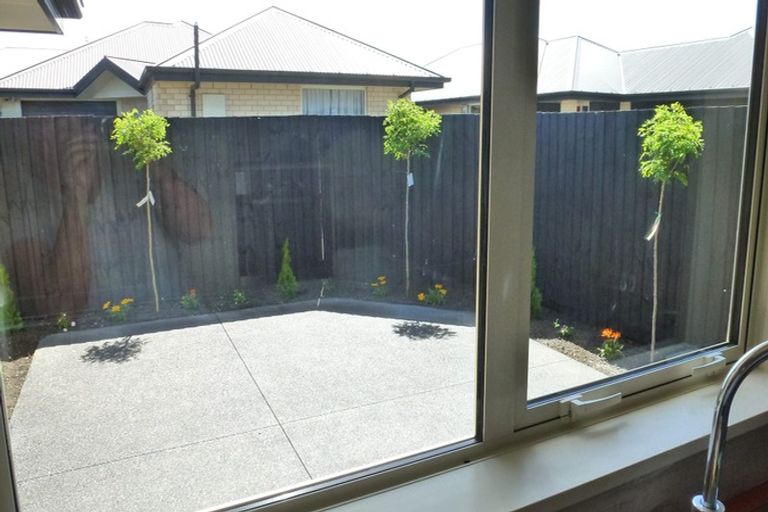 Photo of property in 4a Somerville Crescent, Aidanfield, Christchurch, 8025