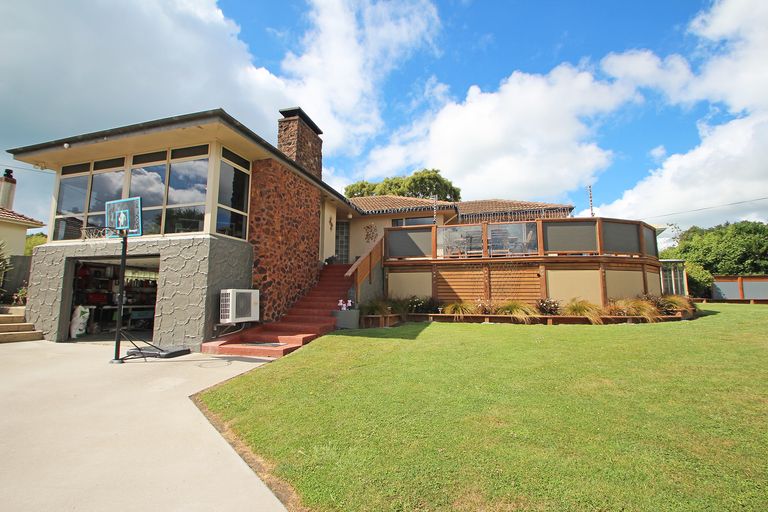 Photo of property in 67 Wharfe Street, South Hill, Oamaru, 9400