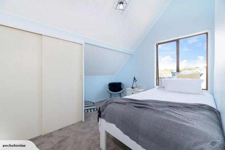 Photo of property in 2/8 Shakespeare Road, Milford, Auckland, 0620