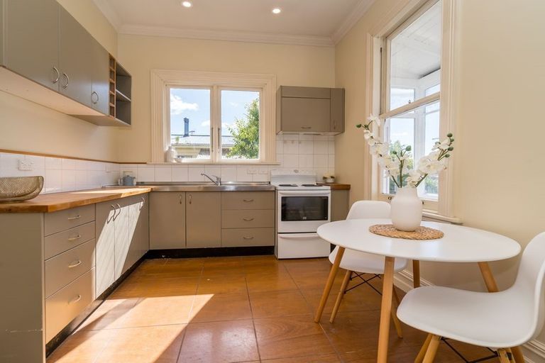 Photo of property in 14 Bridge Street, Clyde Hill, Dunedin, 9011