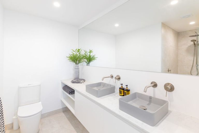 Photo of property in 270 Major Hornbrook Road, Mount Pleasant, Christchurch, 8081