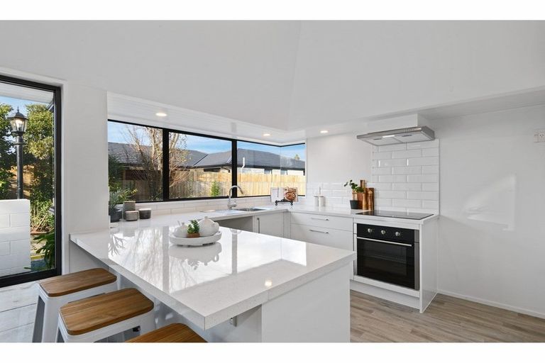 Photo of property in 21a Wairakei Road, Bryndwr, Christchurch, 8052