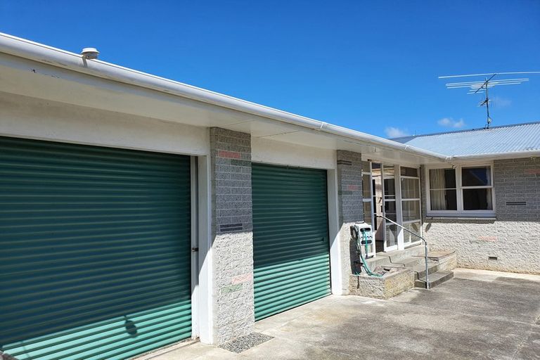 Photo of property in 12 Rimu Street, Naenae, Lower Hutt, 5011