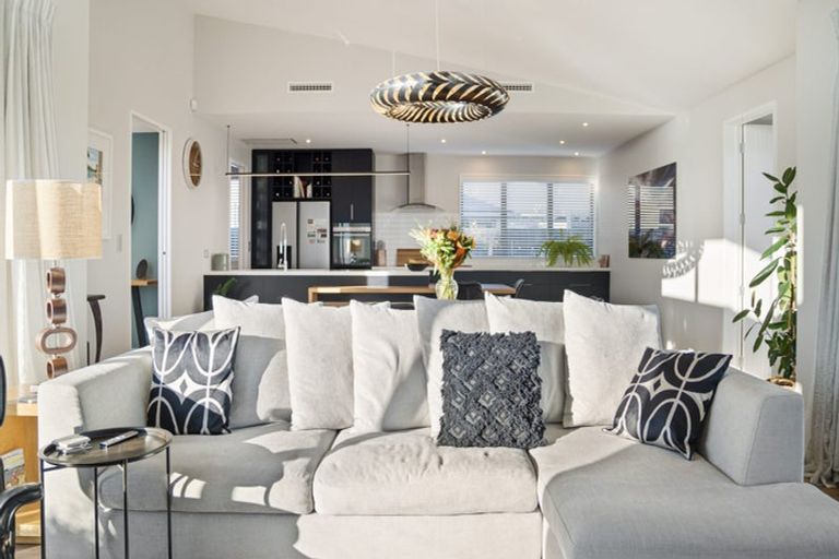 Photo of property in 32 Ardrossan Way, Tai Tapu, 7672