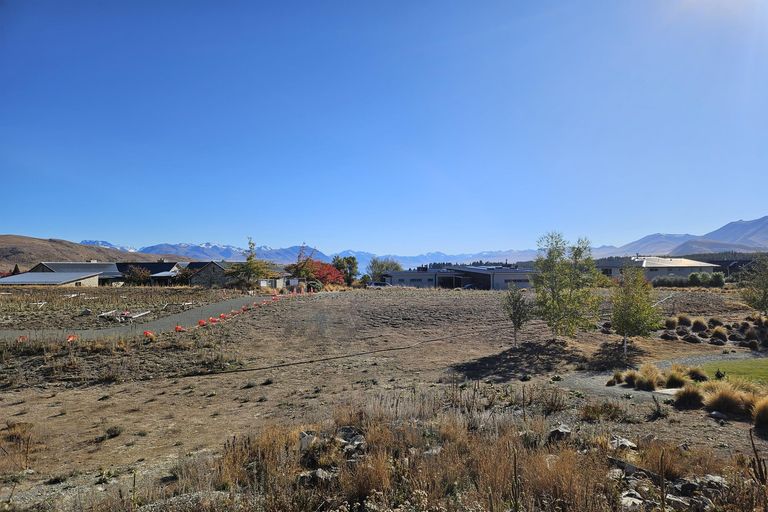 Photo of property in 18 Mistake Drive, Lake Tekapo, 7999