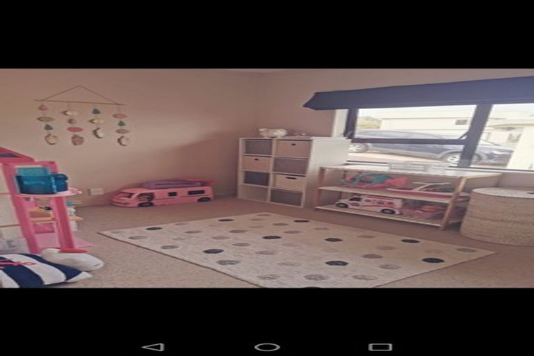 Photo of property in 6a Sunningdale Lane, Woodridge, Wellington, 6037