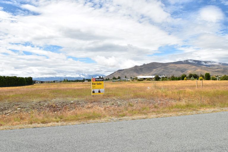 Photo of property in 3 Matukituki Crescent, Twizel, 7901