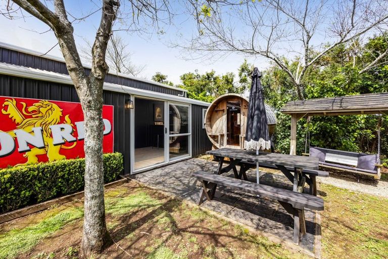 Photo of property in 104 Pitt Road, Hillsborough, New Plymouth, 4372