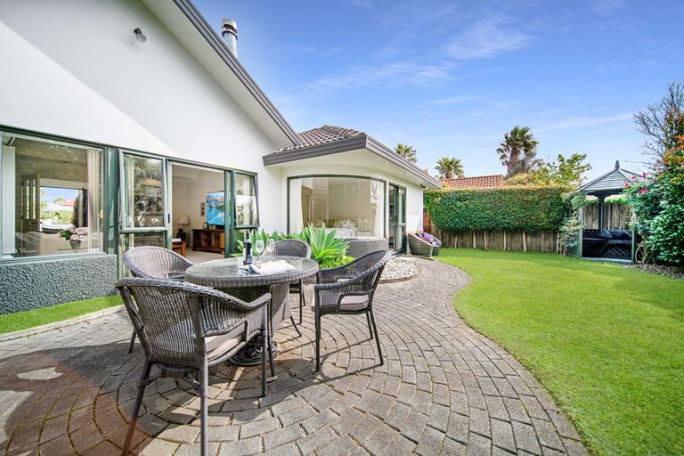 Photo of property in 26 Windsong Court, Northpark, Auckland, 2013