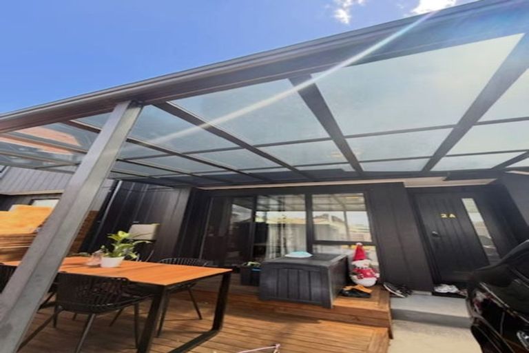 Photo of property in 2a Dianne Louise Drive, Half Moon Bay, Auckland, 2012