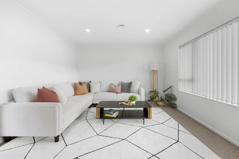 Photo of property in 2/126 Carruth Road, Papatoetoe, Auckland, 2025