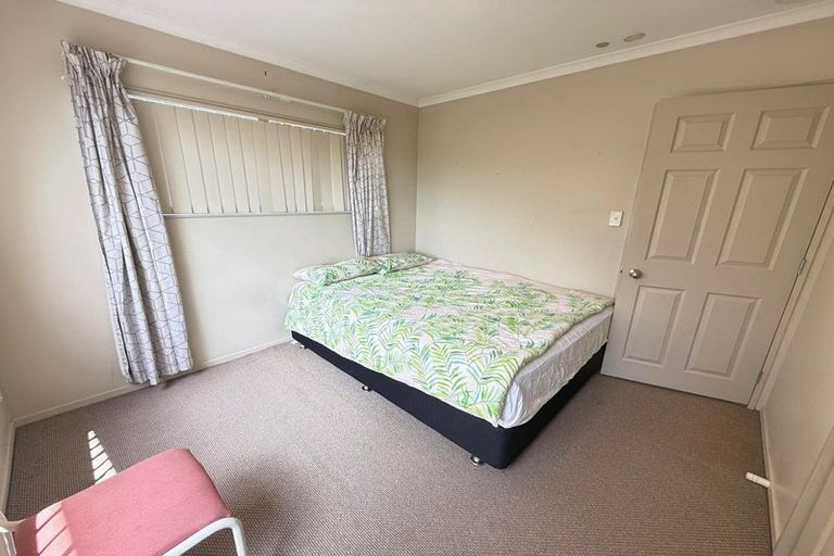 Photo of property in 27a Willerton Avenue, New Lynn, Auckland, 0600