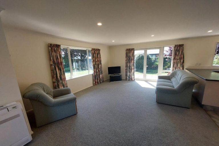 Photo of property in 373 High Street, Rangiora, 7400