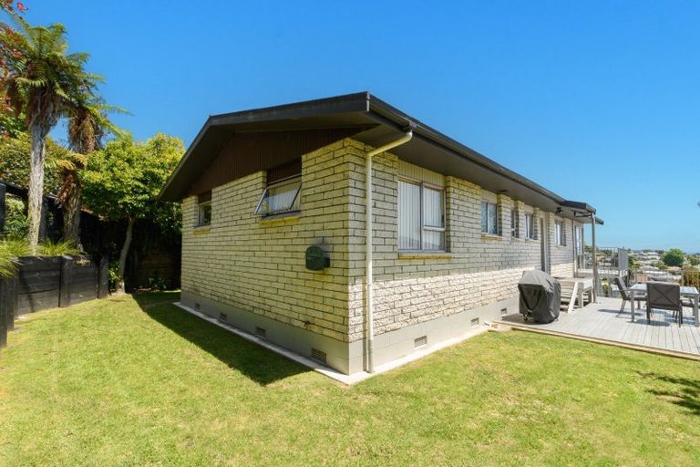 Photo of property in 15a Seymour Place, Bellevue, Tauranga, 3110