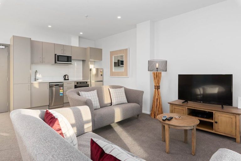 Photo of property in Wyndham Gardens Apartments, 30 Red Oaks Drive, Frankton, Queenstown, 9300