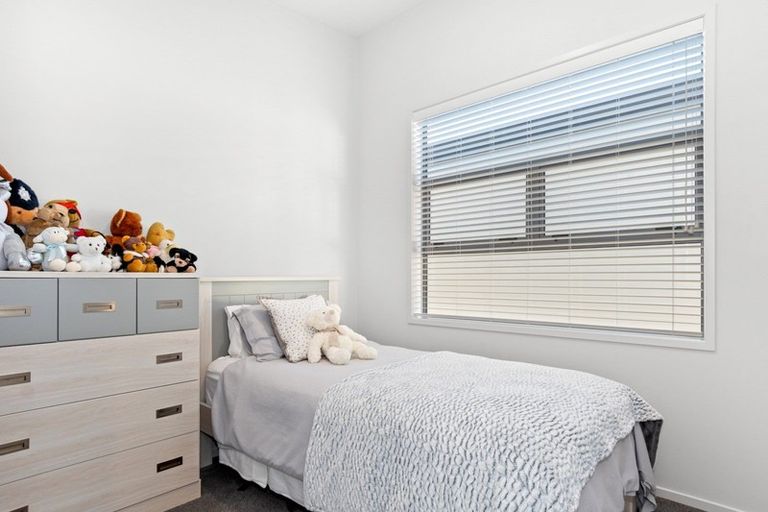 Photo of property in 33 Foley Grove, Pyes Pa, Tauranga, 3110