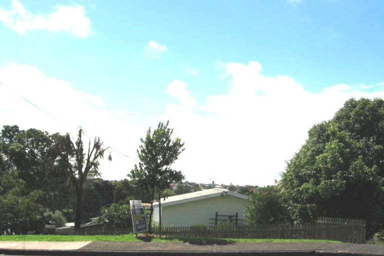 Photo of property in 88 Sunnyside Road, Sunnyvale, Auckland, 0612