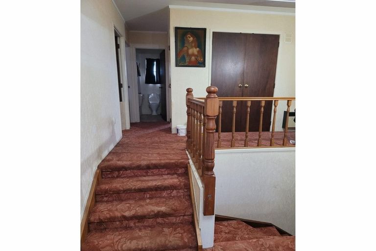 Photo of property in 1 Paulownia Place, Totara Heights, Auckland, 2105