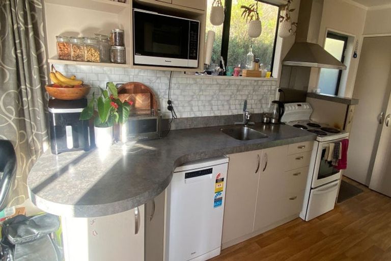 Photo of property in 16b Trinidad Crescent, Grenada Village, Wellington, 6037