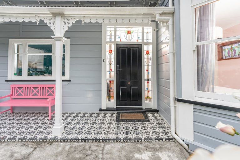 Photo of property in 2 Shannon Street, Mount Victoria, Wellington, 6011