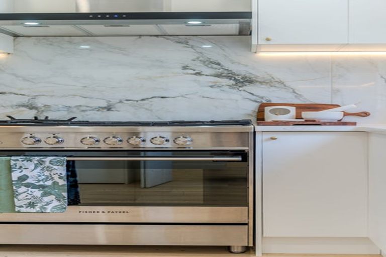 Photo of property in 56 Hunt Street, Andersons Bay, Dunedin, 9013