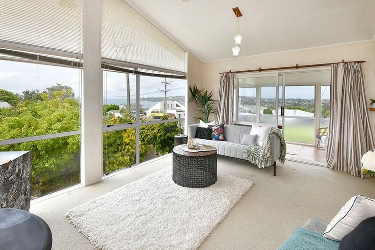 Photo of property in 64 Stanmore Bay Road, Stanmore Bay, Whangaparaoa, 0932