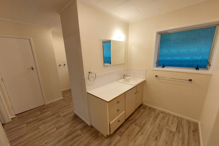 Photo of property in 2/13 Blagdon Road, Blagdon, New Plymouth, 4310