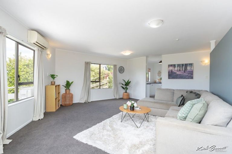 Photo of property in 29 Stanhope Grove, Korokoro, Lower Hutt, 5012