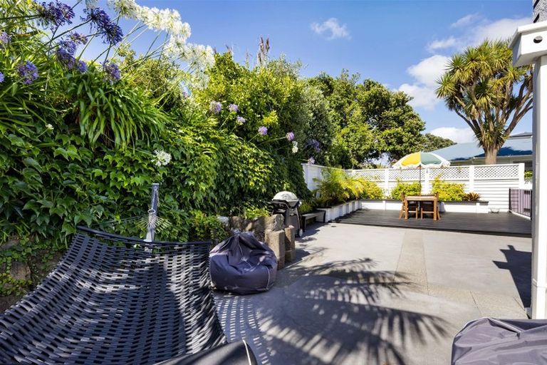 Photo of property in 26 Mclean Street, Strandon, New Plymouth, 4312