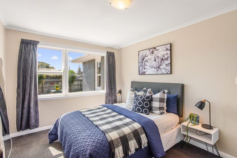 Photo of property in 16 Anthony Grove, Paraparaumu Beach, Paraparaumu, 5032