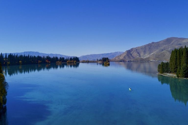 Photo of property in 2 Avlis Place, Twizel, 7901