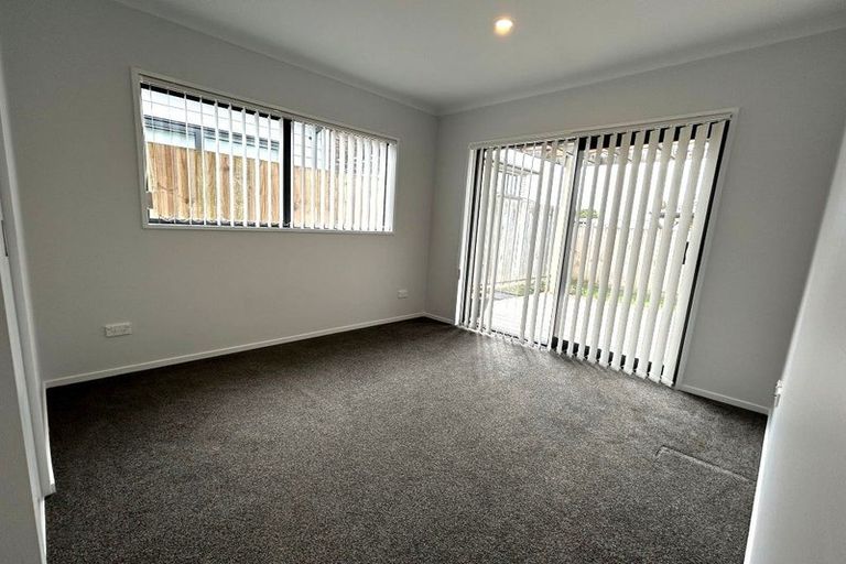 Photo of property in 61d Wellington Street, Pukekohe, 2120
