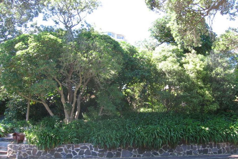 Photo of property in 30 Sylvan Park Avenue, Milford, Auckland, 0620