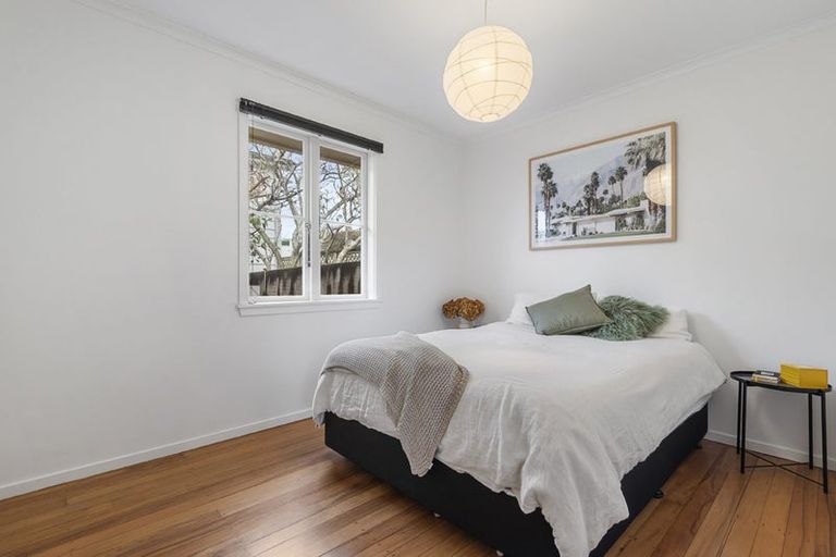 Photo of property in 1/15 Rodney Road, Northcote Point, Auckland, 0627