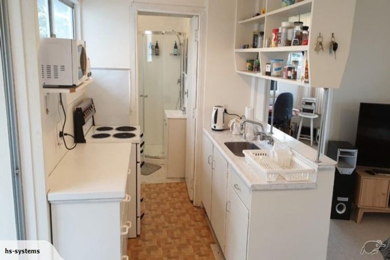 Photo of property in 44 Shakespear Road, Army Bay, Whangaparaoa, 0930